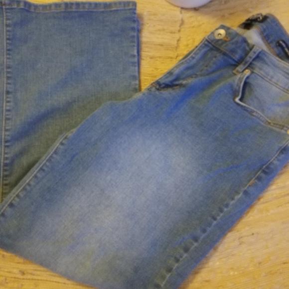 Chaps Jeans Chaps Mid Rise Crop Kick Denim Jeans Sz 231 2412 Inseam